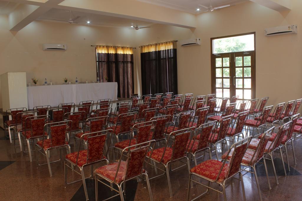 Geetanjali Hotel & Motel Bharatpur Exteriér fotografie
